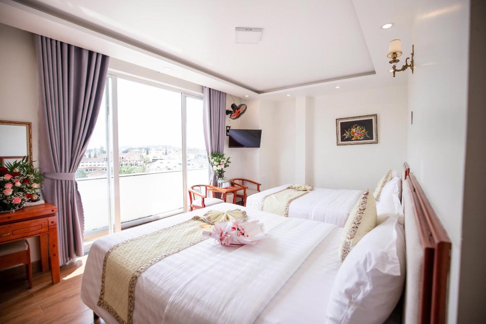 Thanh Do Hotel Da Lat Buitenkant foto