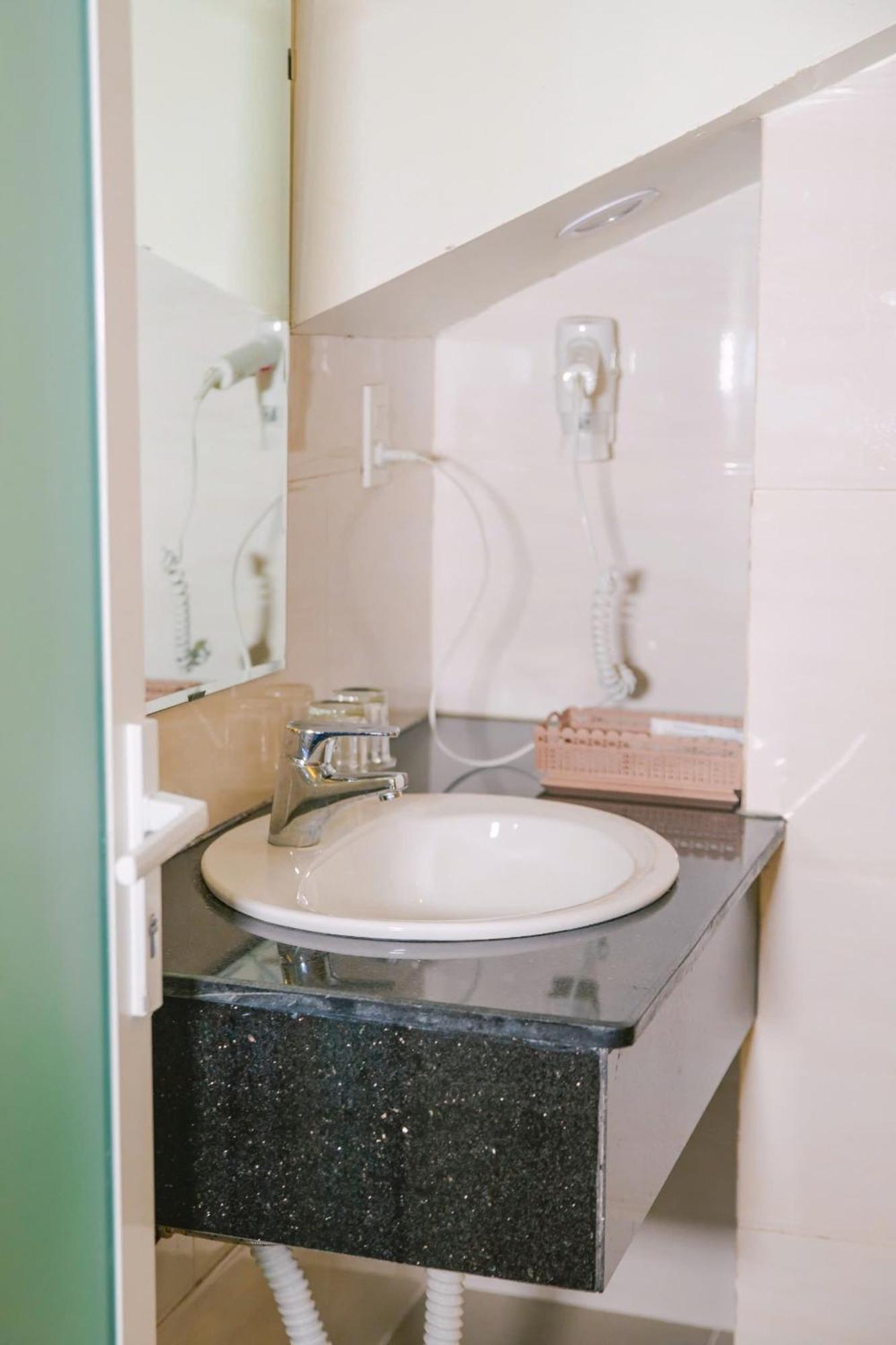 Thanh Do Hotel Da Lat Buitenkant foto