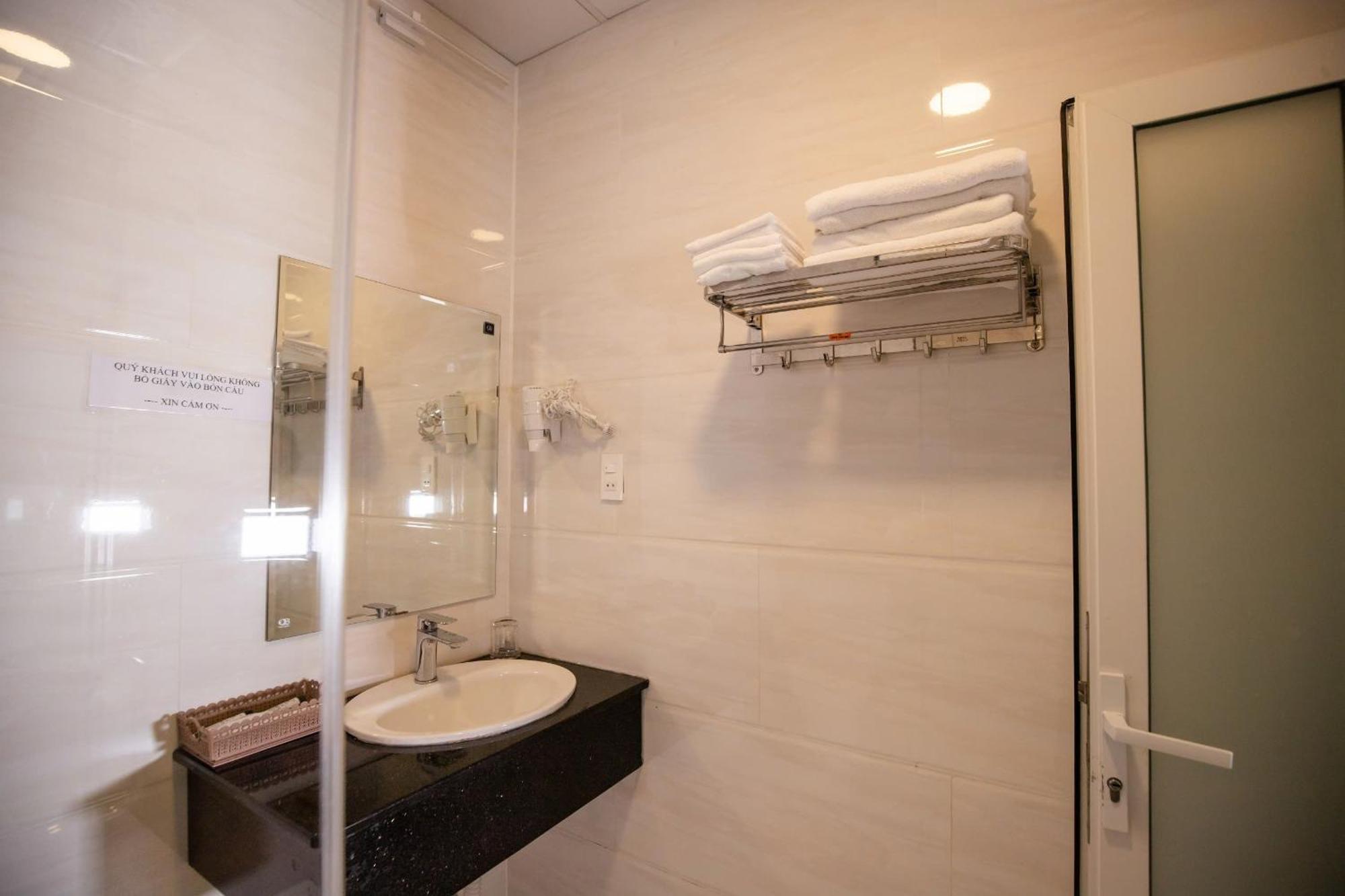 Thanh Do Hotel Da Lat Buitenkant foto